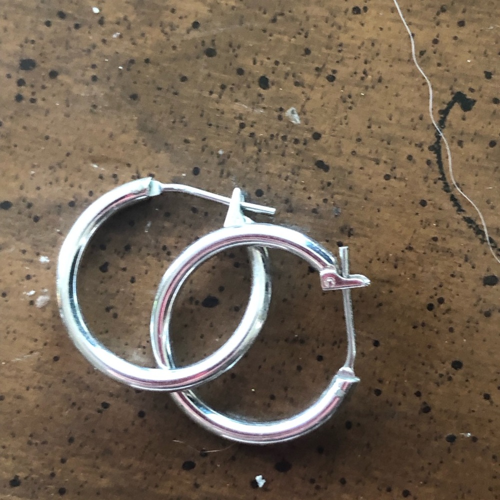 Vintage Silver Loop Earrings- 846 $20 or $15 w/offer